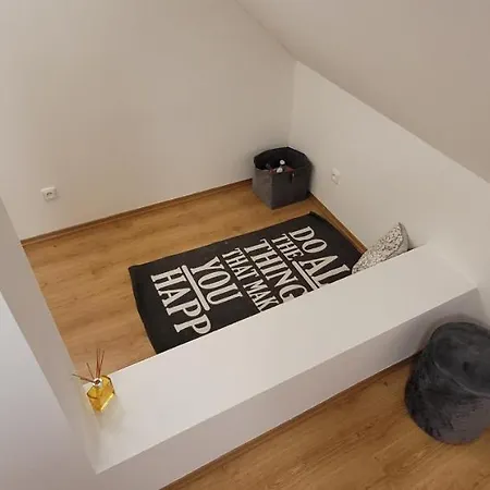 U Lva Apartment